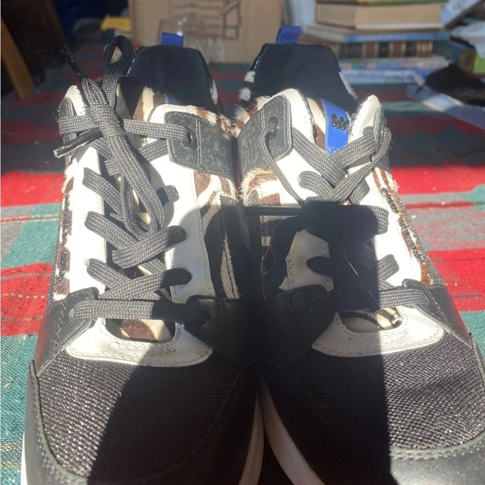 Michael Kors Women's Georgie‎ Platform Sneakers - Black White Sz: 7